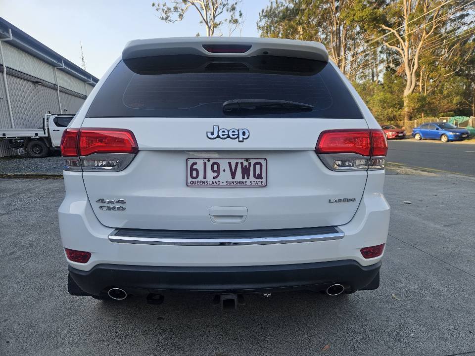 2013 jeep Grand cherokee laredo easy finance 7.jpg